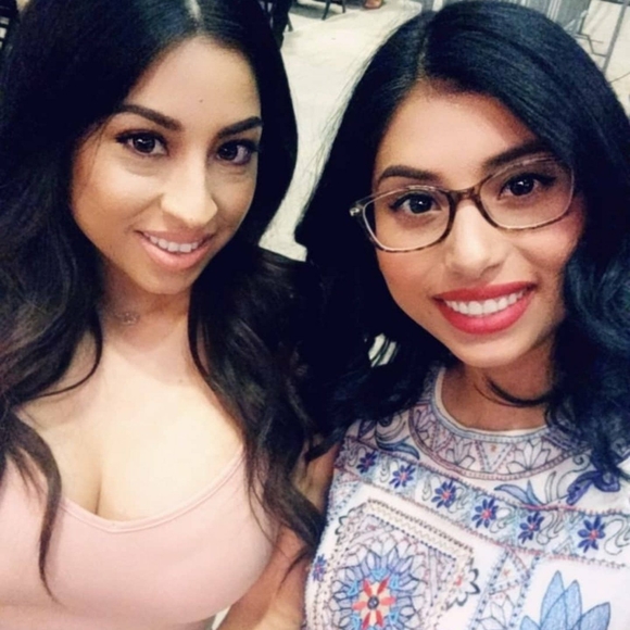 Meet your Posher, Rocio - Picture 1 of 1